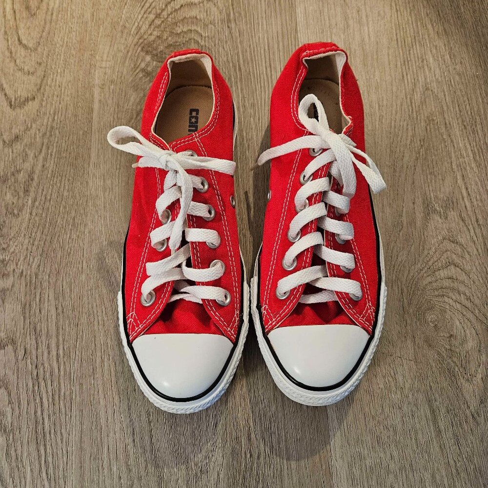 Converse Low Tops, Red, Size 7